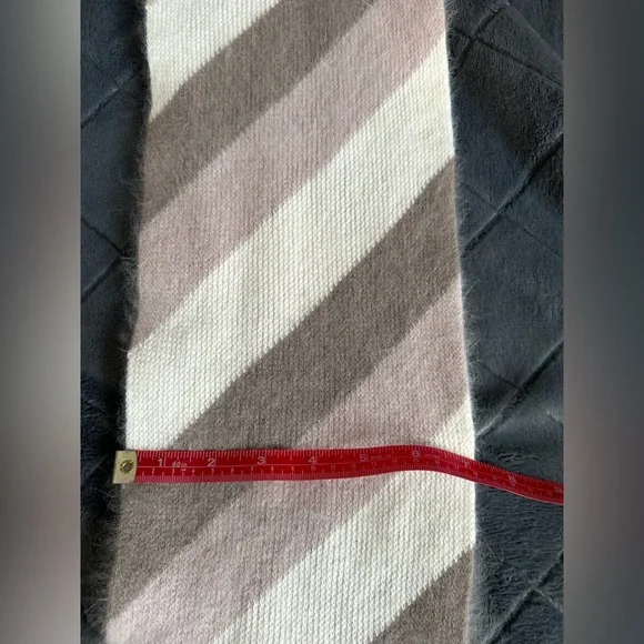 Angora/Wool Scarf - Picture 5 of 7